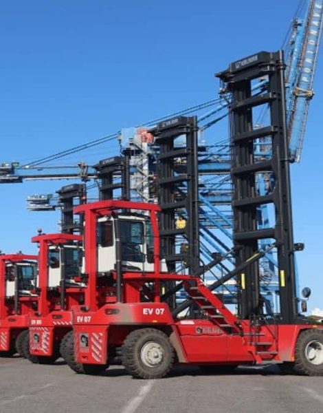 portonave-empilhadeira-conteineres-kalmar-transporte portonave-empilhadeira-conteineres-kalmar-transporte